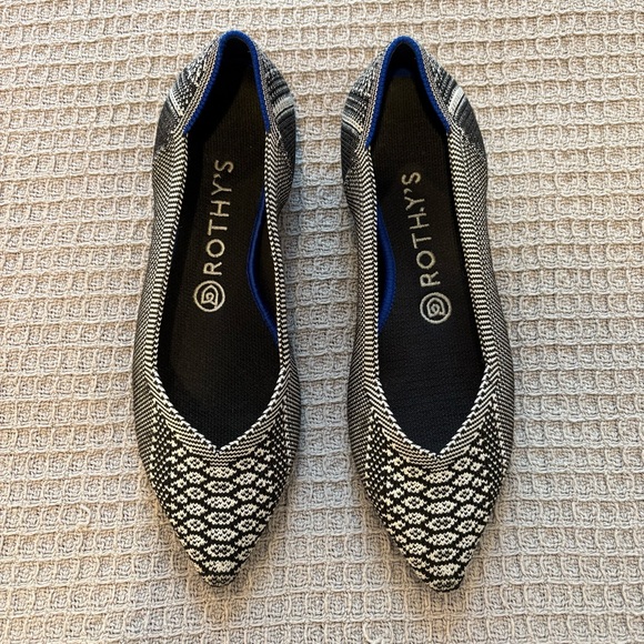 Black Python Point Toe Rothy's Flats - Size 7.5 - Picture 3 of 11